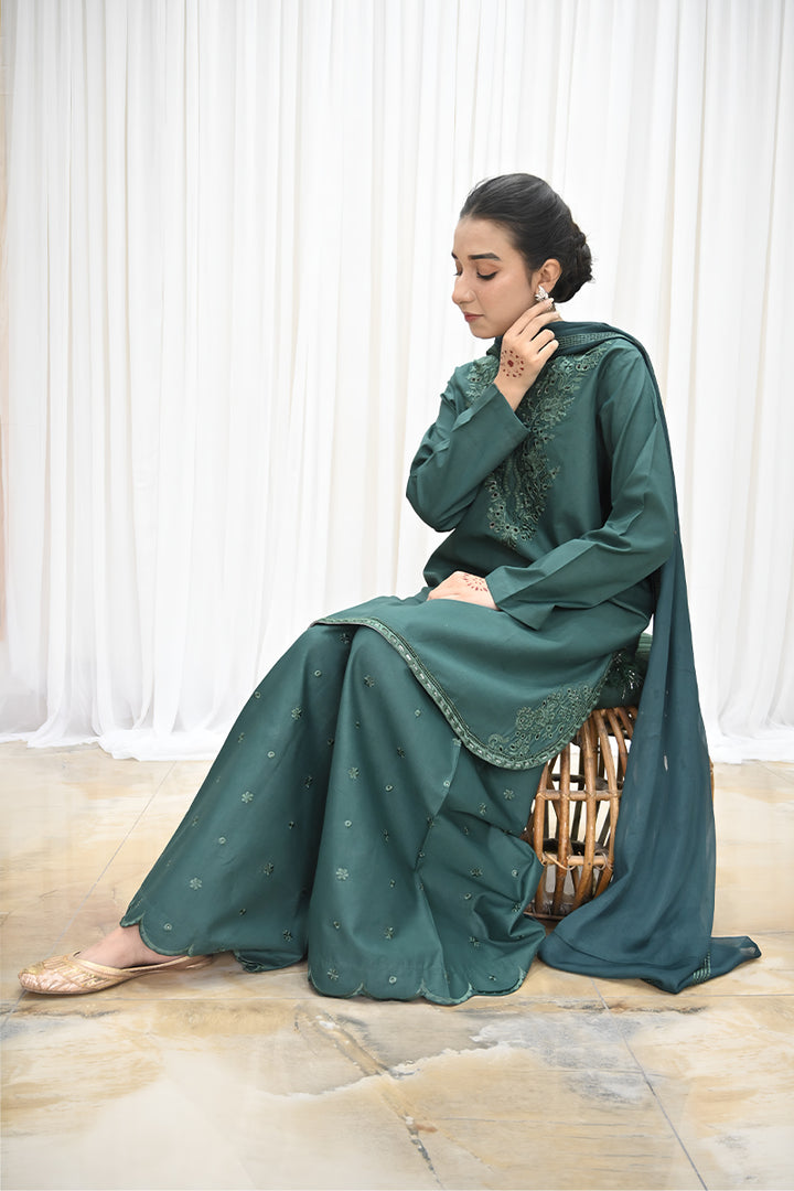 Green Reverie 3-piece stitched