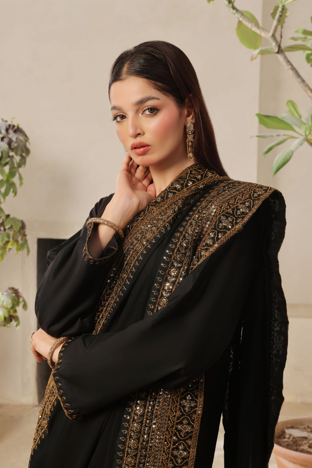 Black Musk | Full Sleeve 3-Piece Stitched Suit