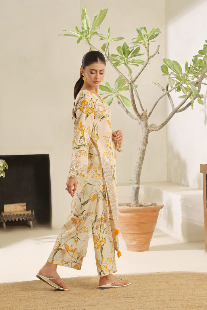 Ivory Flora | 2-Piece Stitched Suit Rang Leher 4 # 12