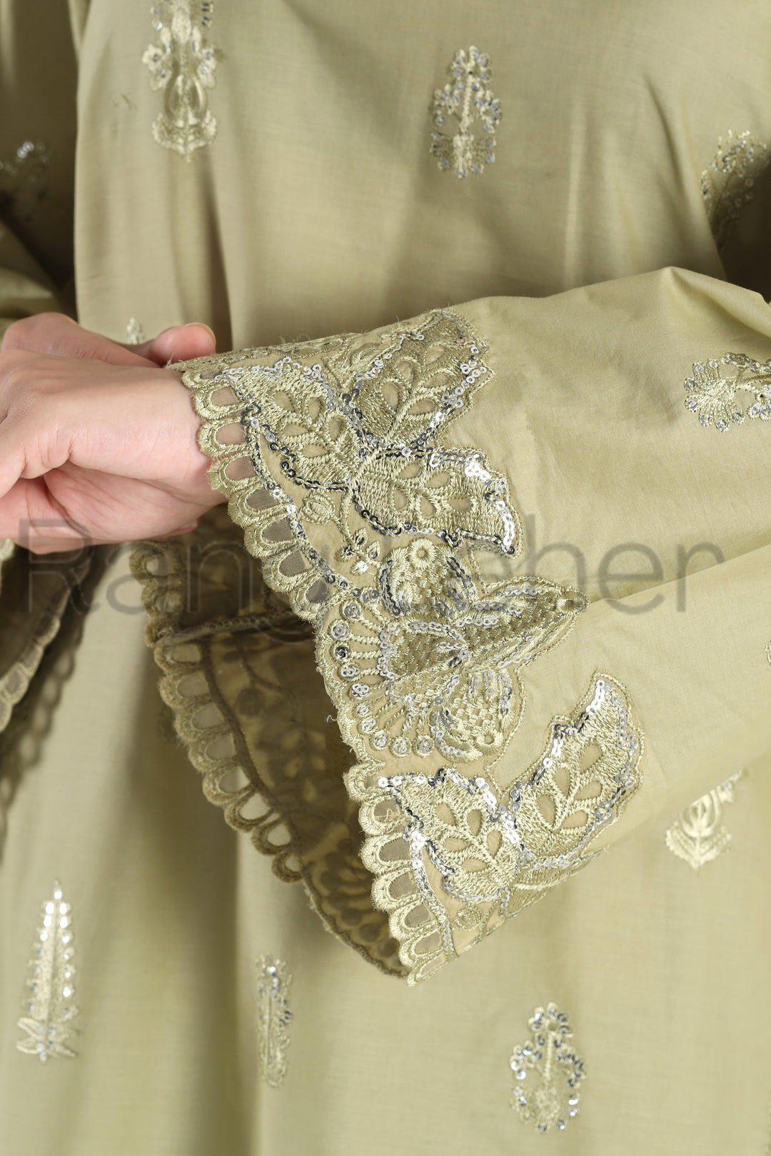 Lime Green - A Blend of Tradition and Style