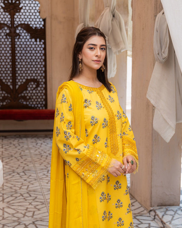 Golden Flora 3-Piece Stitched