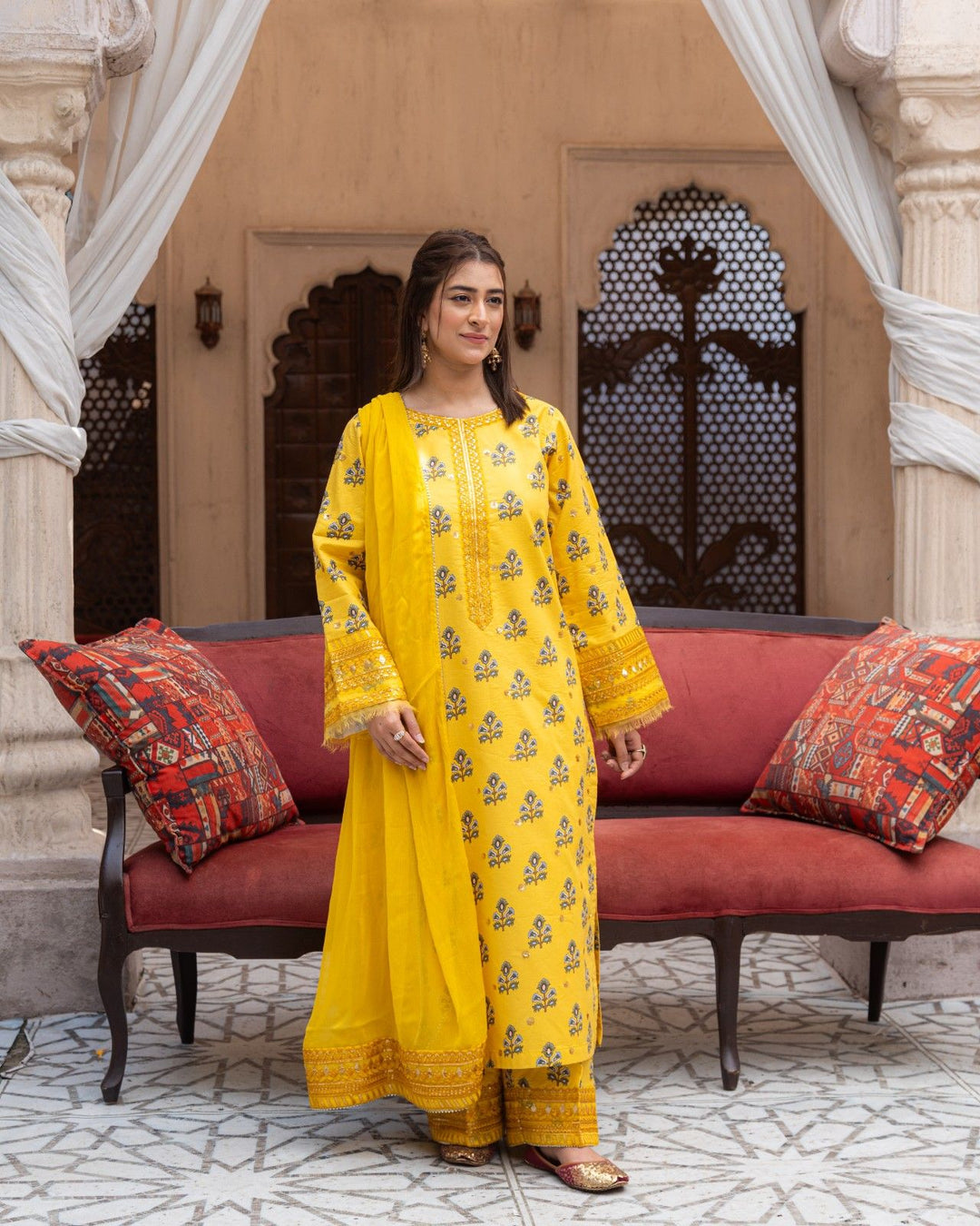 Golden Flora 3-Piece Stitched